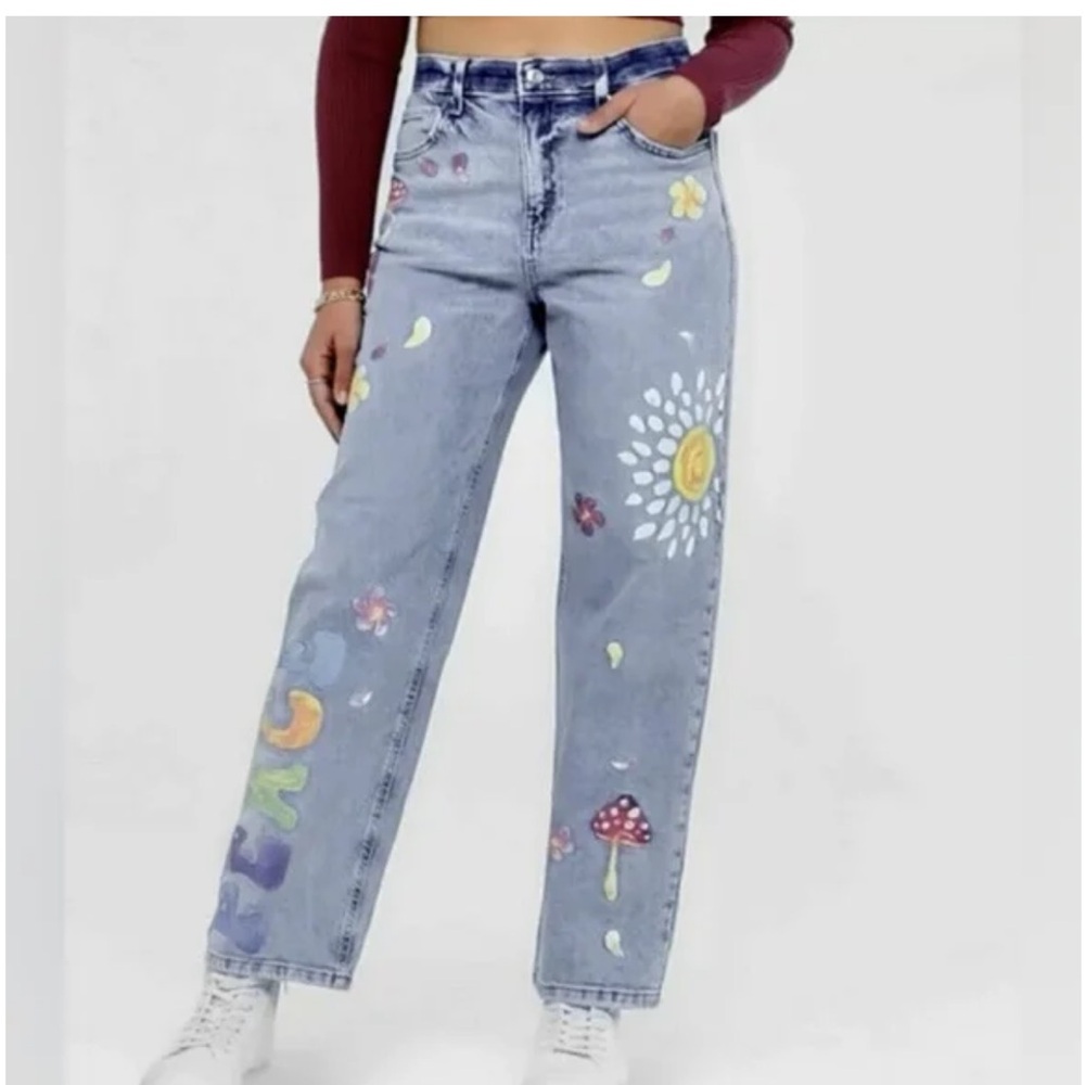 Wild Fable High rise Dad Jean in‎ painted Peace. Worn about 8 times